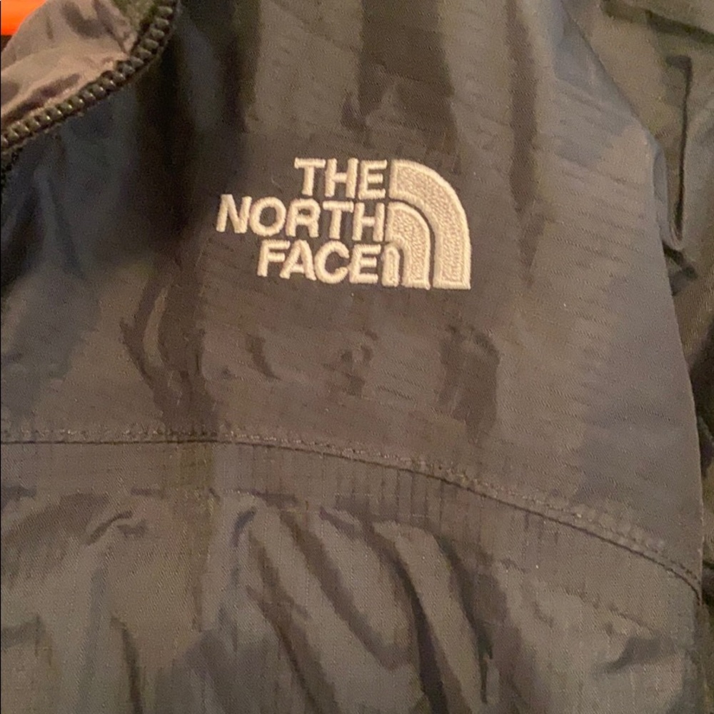 Northface light jacket - Picture 2 of 5